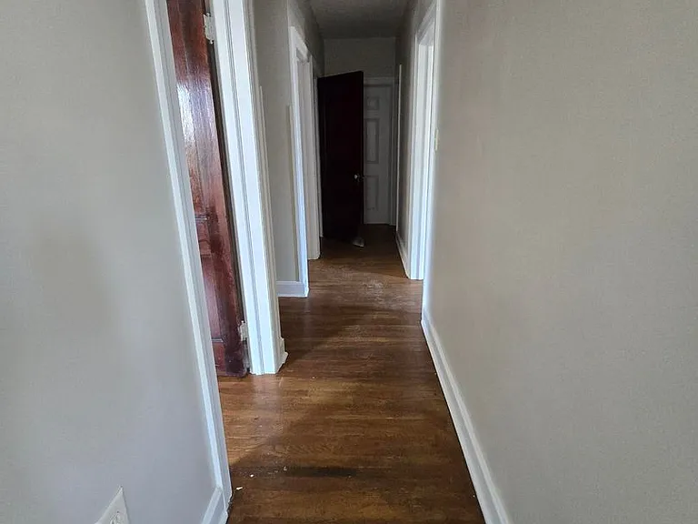145 E North Ave — Photo 22
