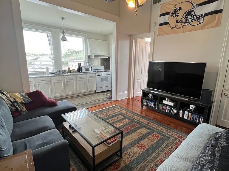 1335-37 Arabella St #3 — Photo 2
