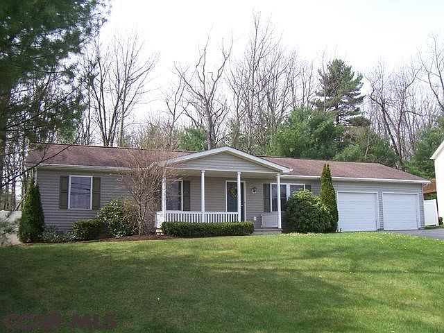 1st image of 3040 Carnegie Dr