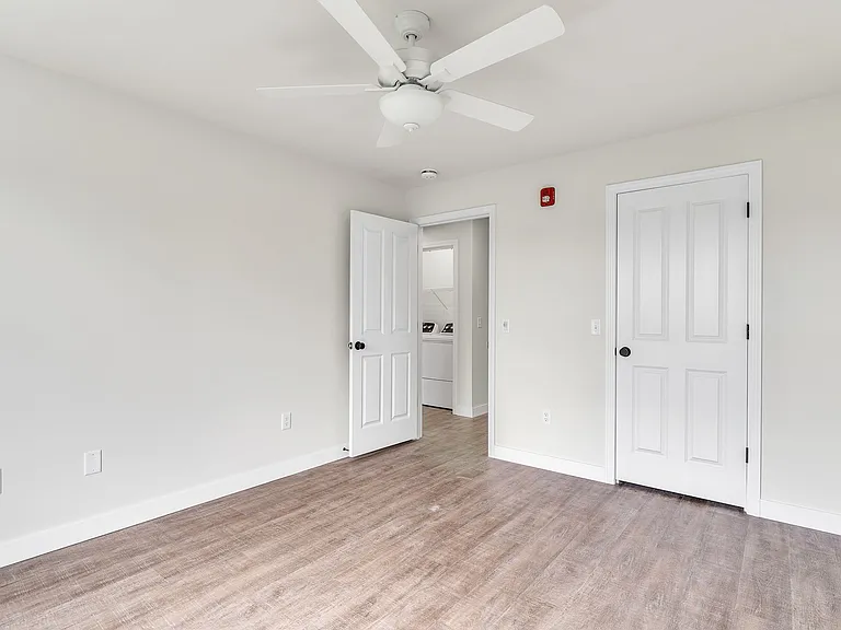 25 Armory Ln #G — Photo 3
