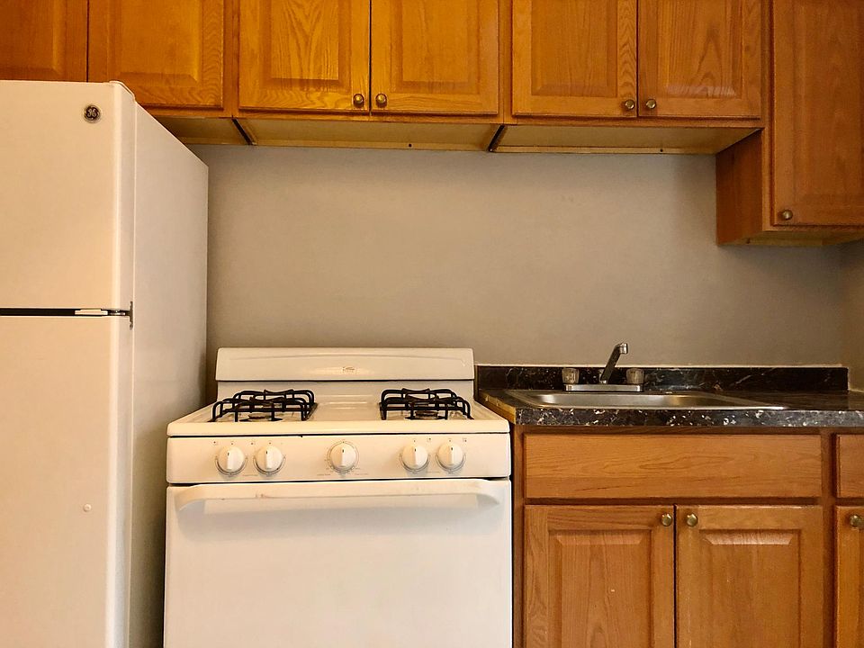 1st image of 60 Crawford St APT 13