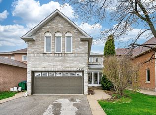3932 Periwinkle Cres, Mississauga, ON L5N 6W6