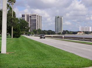 3126 W Kensington Ave, Tampa, FL 33629