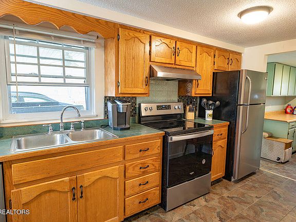 4th image of 239 Wooldridge Ln