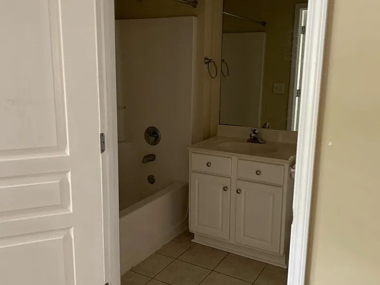 490 Barnett Shoals Rd #425 — Photo 7