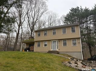 8 Brook Ln #2, Guilford, CT 06437