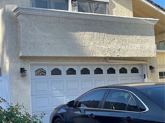 2nd image of 1527 Straw Flower Ln