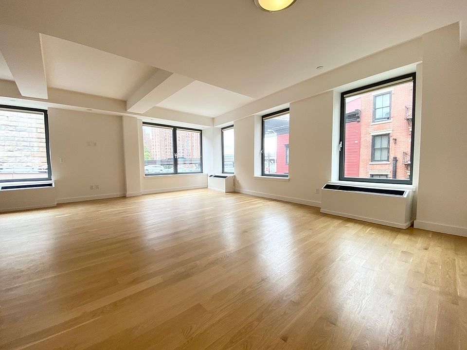 1st image of 276 Water St APT 3