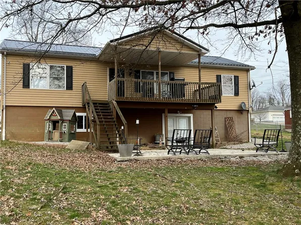 129 Maple St, Rices Landing, PA 15357