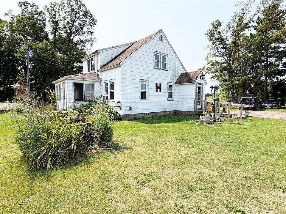 1st image of 497 20th Avenue