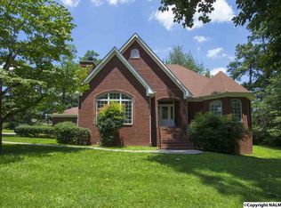 3903 Panorama Dr SE, Huntsville, AL 35801