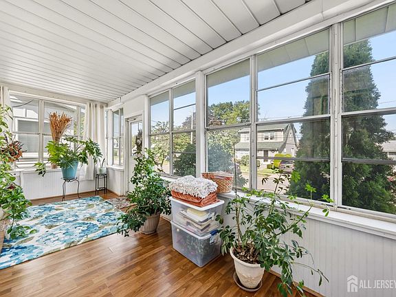 2nd image of 3 Fairview Ave