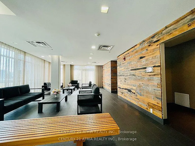 275 Yorkland Rd #303 — Photo 31