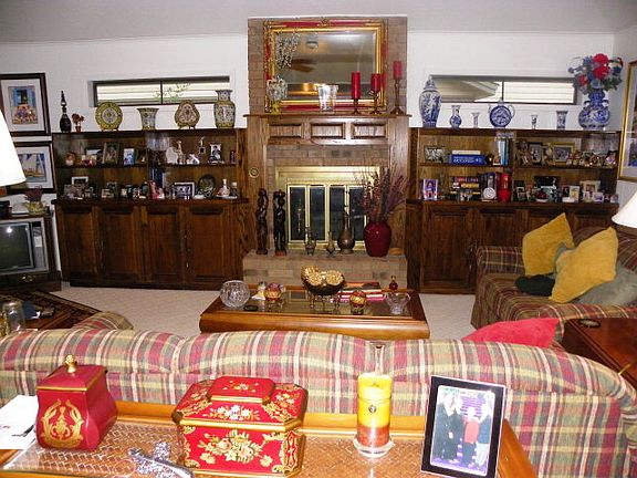 4th image of 1011 Augusta Dr