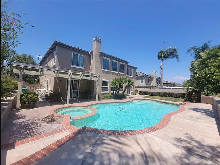 11633 Winding Ridge Dr — Photo 15
