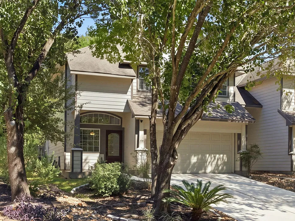 130 Ledgestone Pl