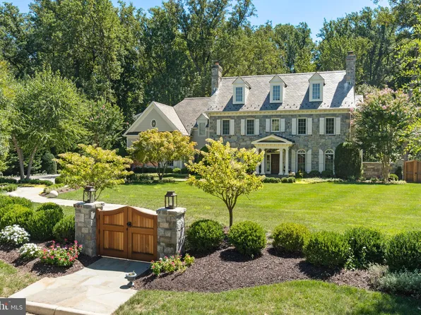 8115 Spring Hill Farm Dr, Mc Lean, VA 22102