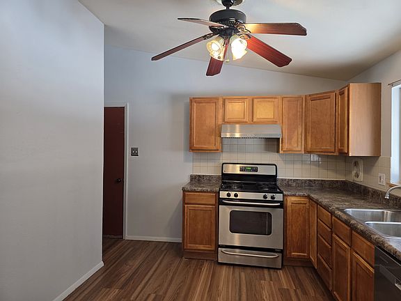 5th image of 1253 Dielman Rd