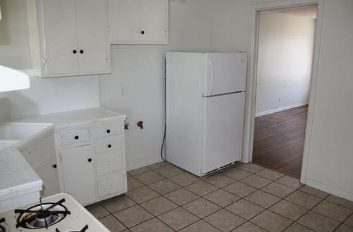2nd image of 822 Hancock Ave APT 2