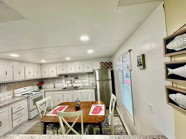 109 Jade Way, Lake Placid, FL 33852