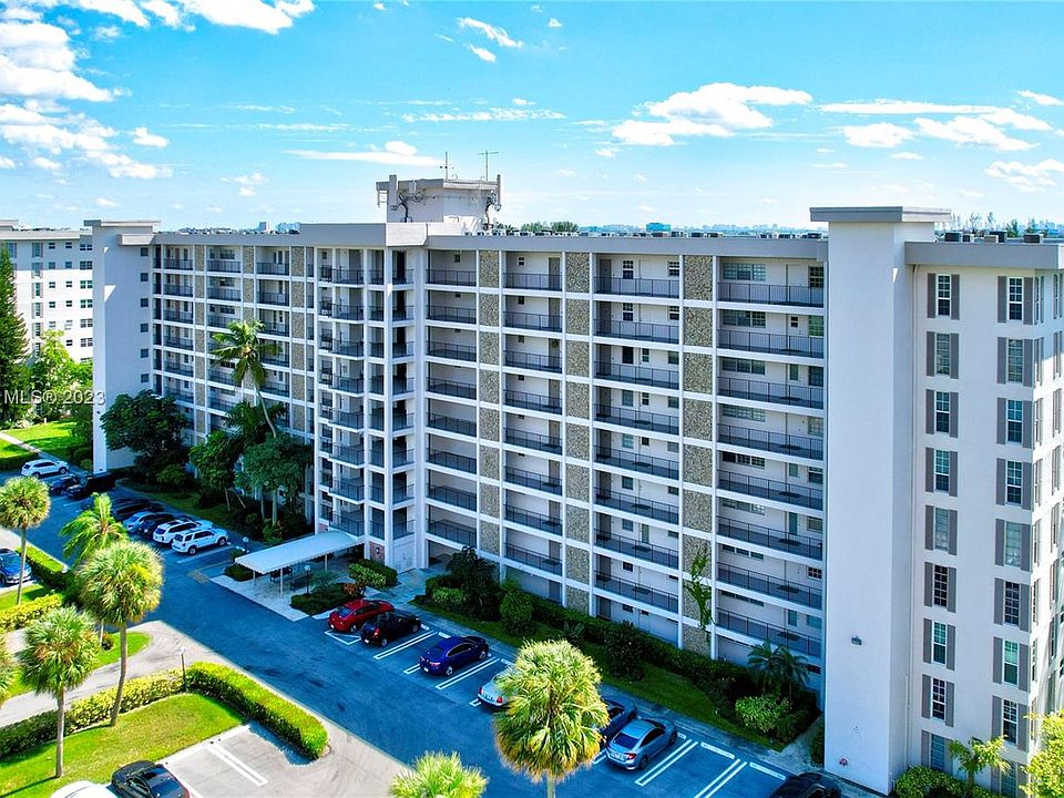 1st image of 3150 N Palm Aire Dr APT 510