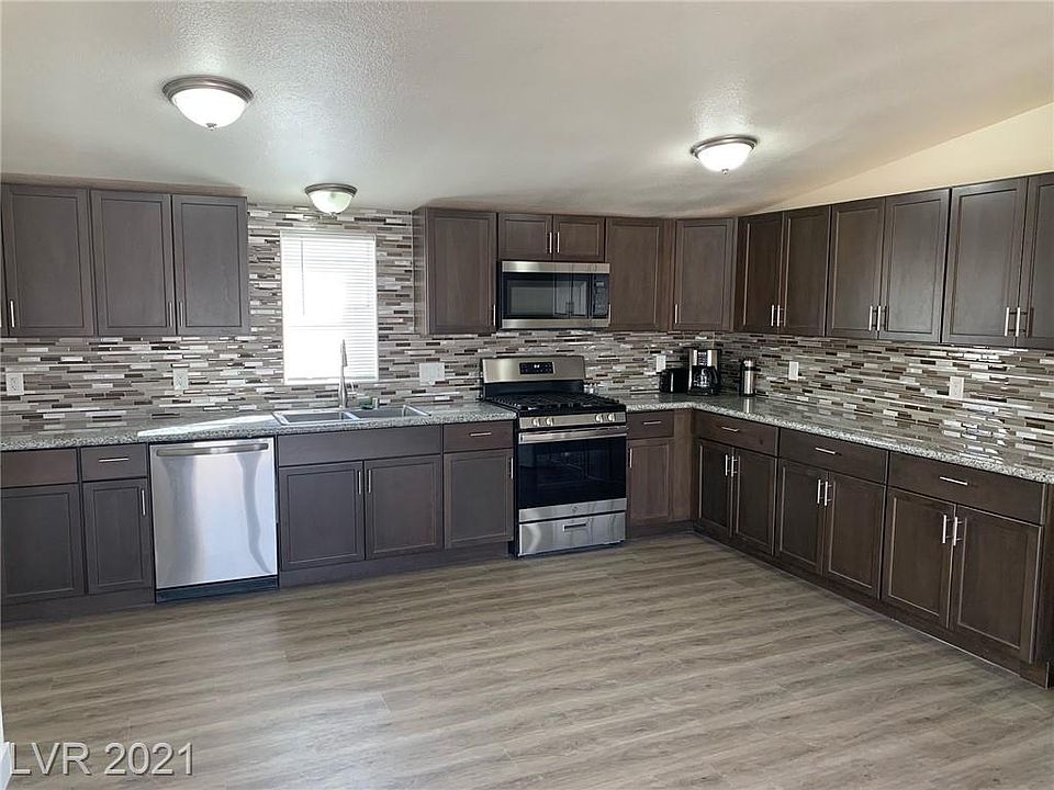 1st image of 4408 Crystal Peak Dr