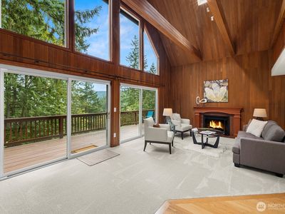 2310 Squak Mountain Loop SW, Issaquah, WA, 98027