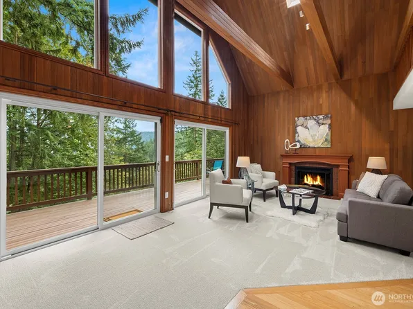 2310 Squak Mountain Loop SW, Issaquah, WA 98027