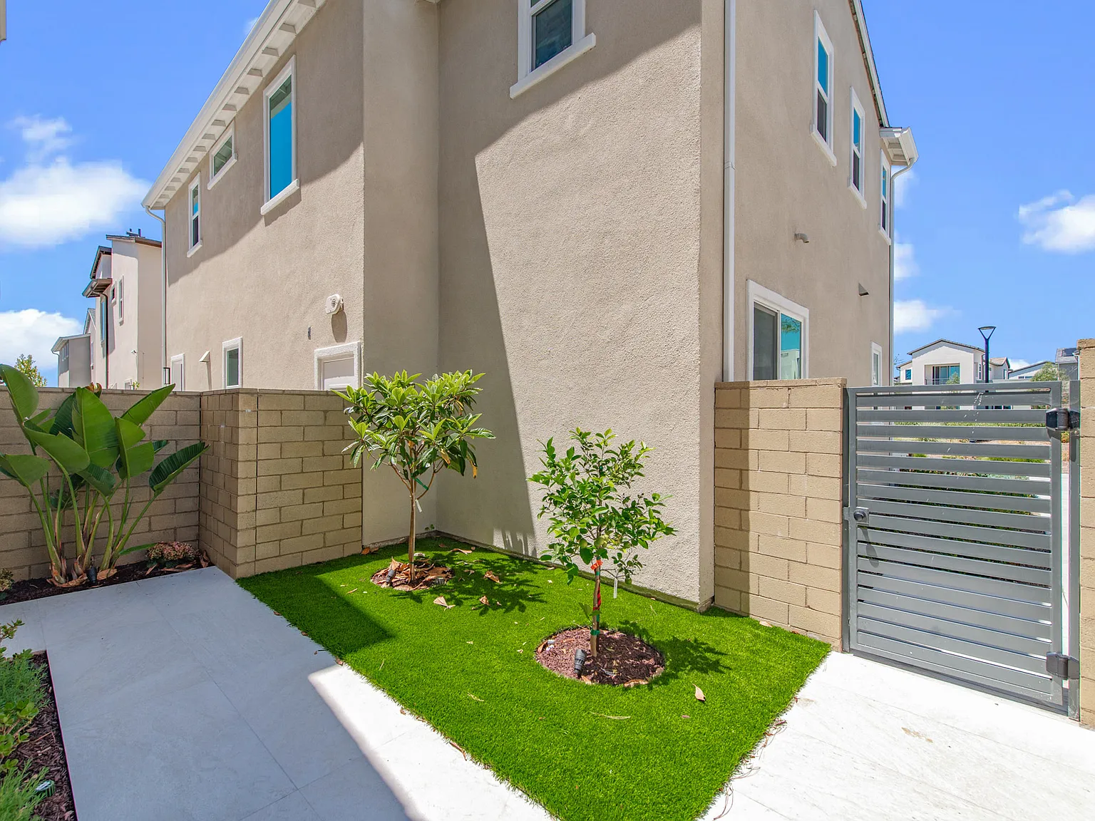 3 bed, 2854 sqft, $5,500 — Photo 4