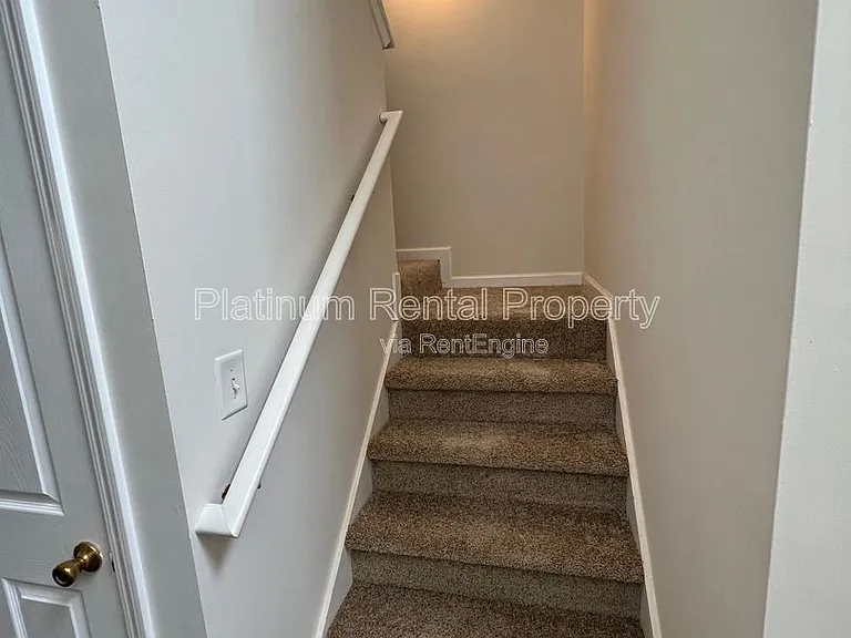 4093 Laurel Bend Ct — Photo 33