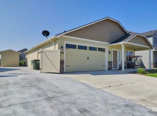 1821 E Porter St, Kuna, ID 83634