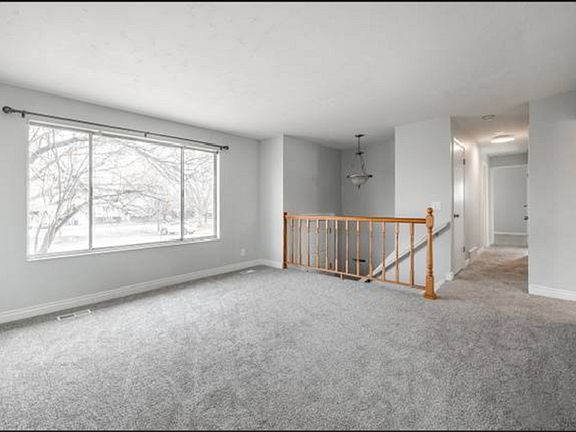4th image of 2373 W Jack Cir
