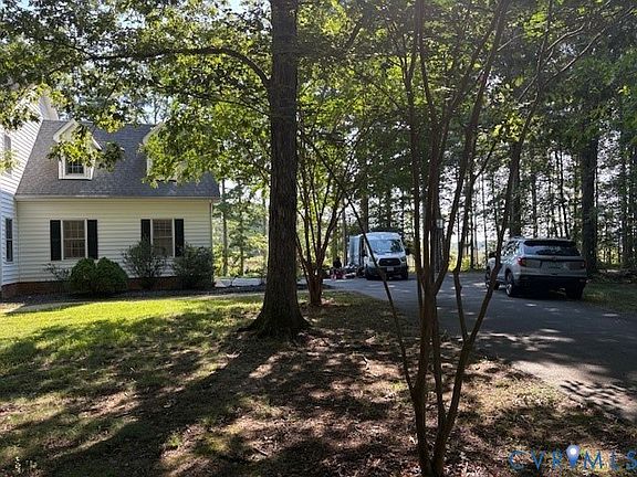 4th image of 13428 Canterbury Rd