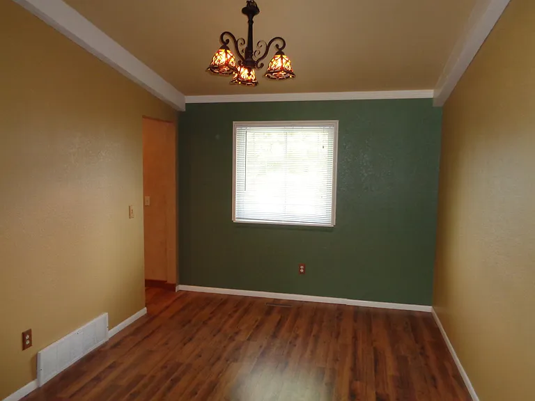 681 Garnet Ave — Photo 9