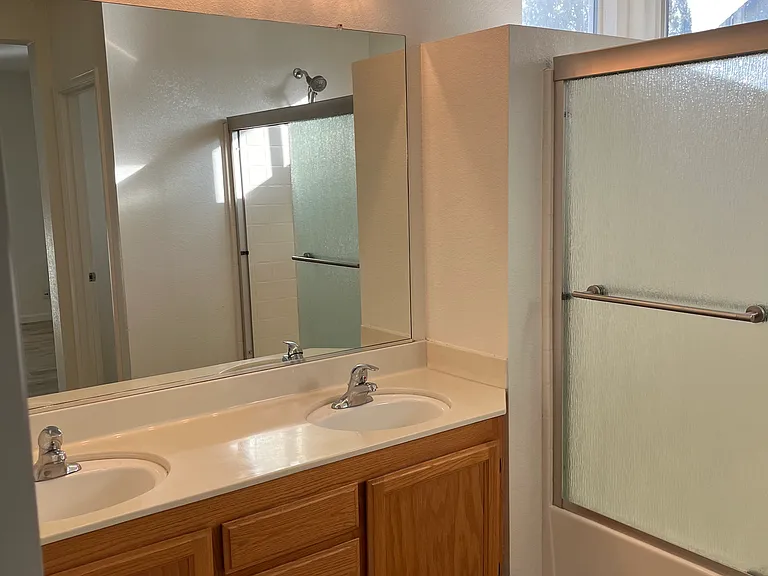525 Wicklow Dr — Photo 51