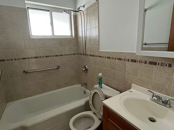 5th image of 6109 N Hamilton Ave #2