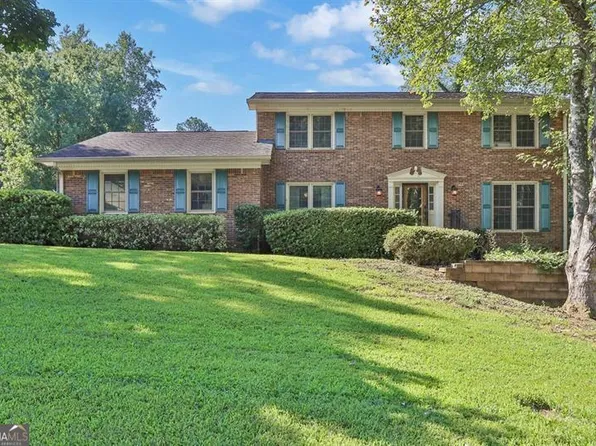 3728 Kelin Ct SW, Lilburn, GA 30047