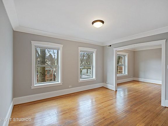 4th image of 7025 N Wolcott Ave #2