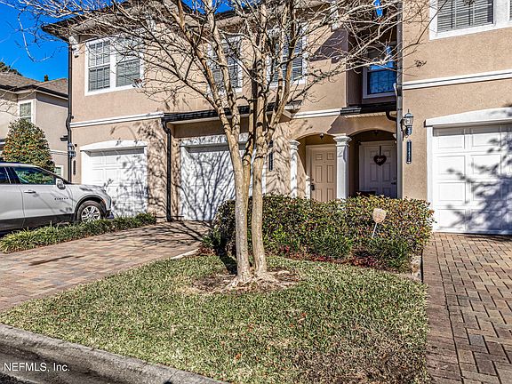 3rd image of 11343 Estancia Villa Dr #305