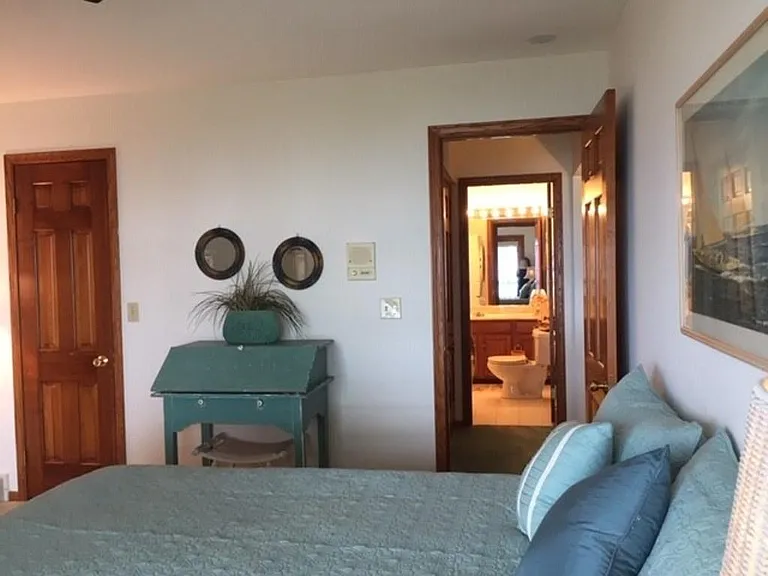 3304 Baer Beach Rd #C11 — Photo 11
