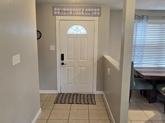 2nd image of 22527 Millgate Dr