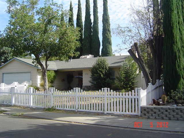 2nd image of 3100 Pyramid Dr
