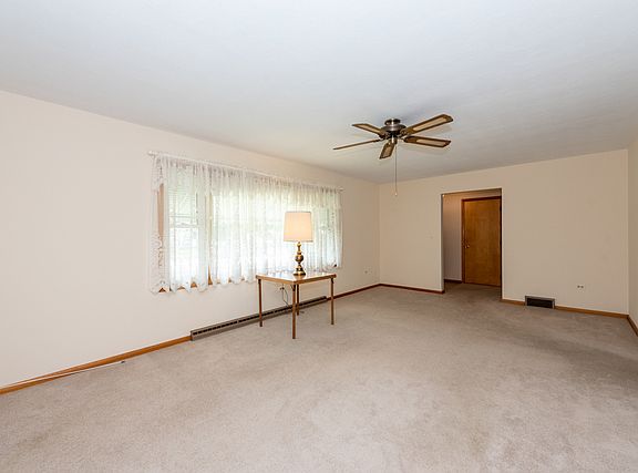 4th image of 2904 Hyde Park Ave