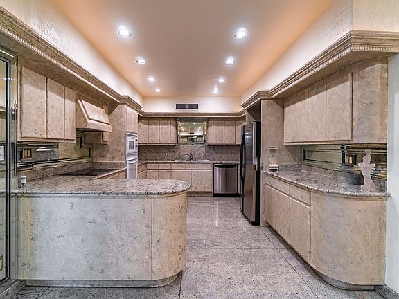 3rd image of 2500 Scenic Crest Cir #A4