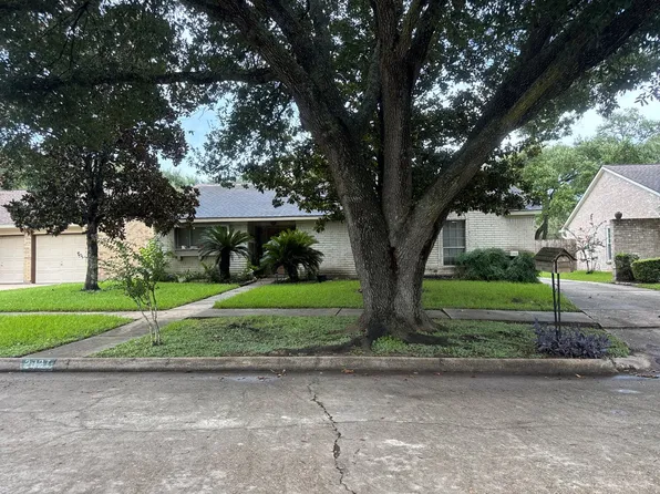 2027 Steamboat Run, Sugar Land, TX 77478
