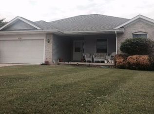 456 Primrose Ln, Flushing, MI 48433