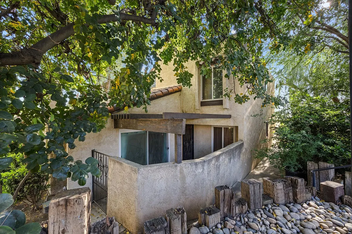 Building Photo - 3516 Dana St #3