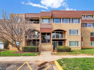 448 Girard St APT 204, Gaithersburg, MD 20877