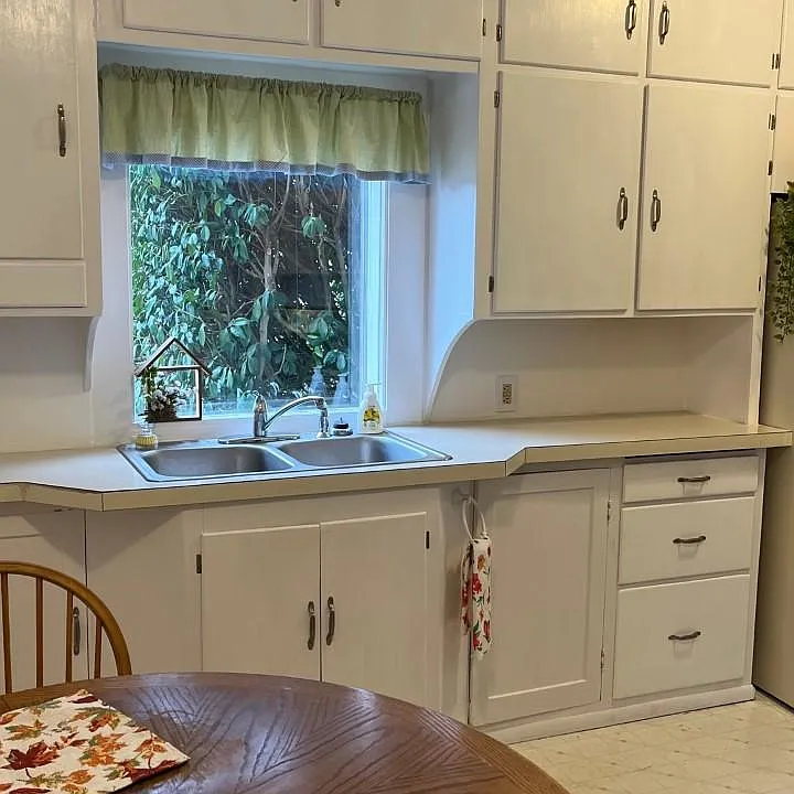 Lots of cabinet space