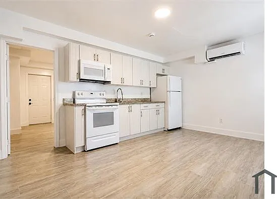 50 NW 71st St — Photo 3